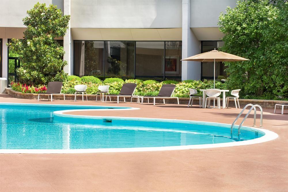 Sheraton Reston Luaran gambar