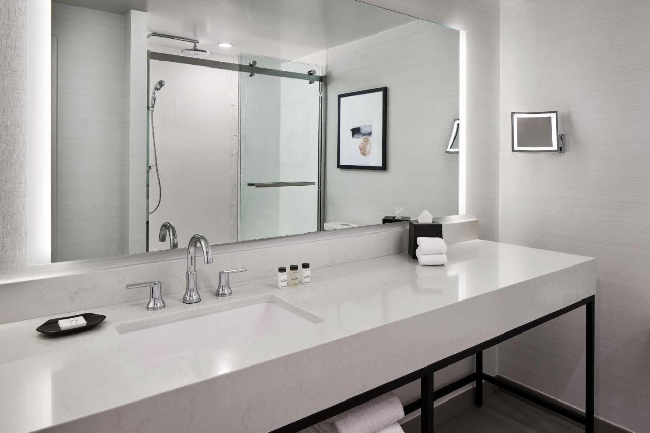 Sheraton Reston Luaran gambar