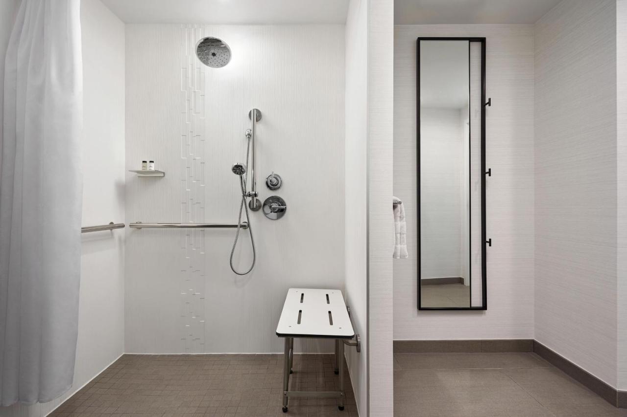 Sheraton Reston Luaran gambar